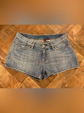 Y2K Vintage Bongo Low Rise Denim Shorts Jean Medium Wash Size 9
